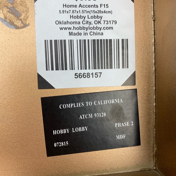 Hello Wall Art Plaque - Picture 5 of 8